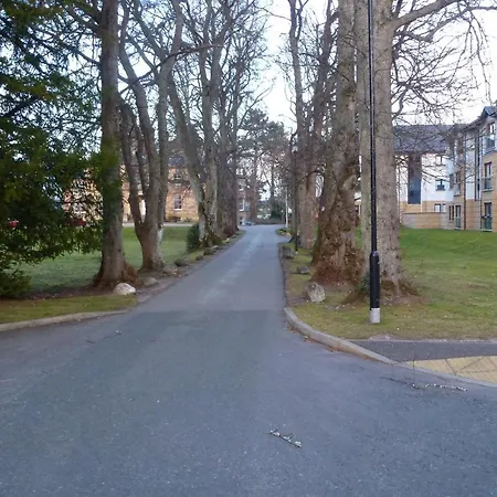 Hedgefield House - Serene Top Floor Flat Inverness Exterior photo