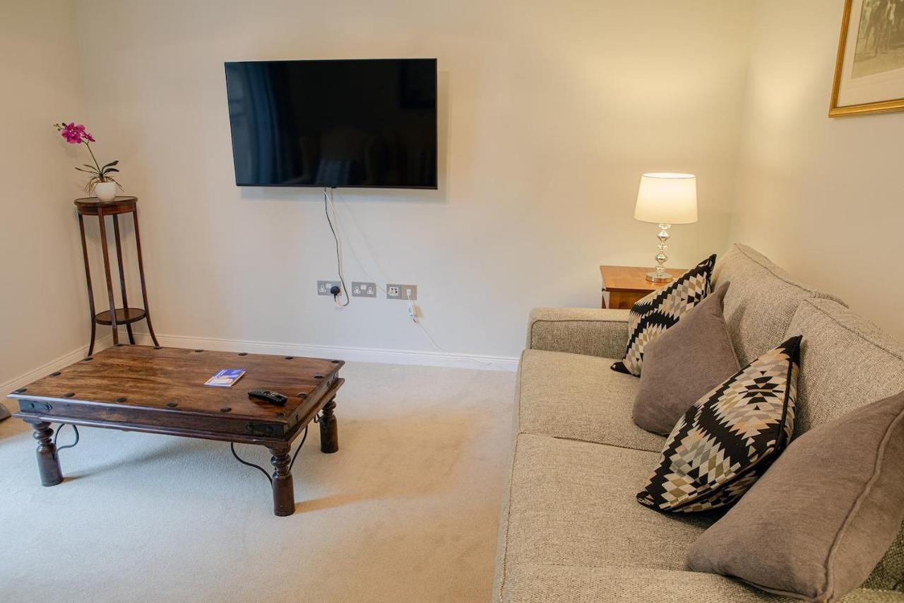 Apartment Hedgefield House - Serene Floor Flat