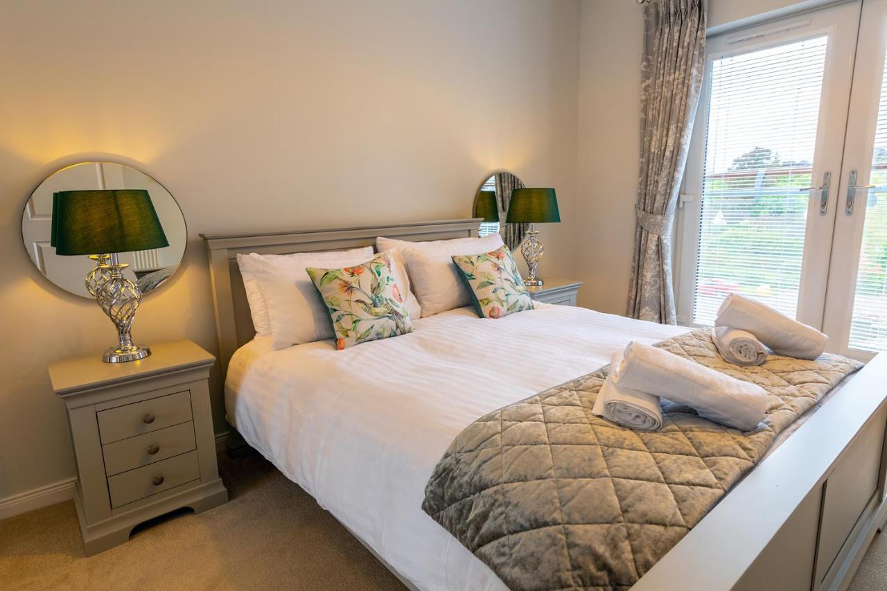 Hedgefield House - Serene Floor Flat * Inverness