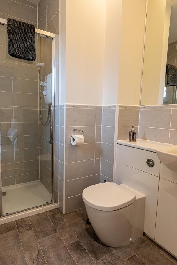 Hedgefield House - Serene Floor Flat Apartment Inverness